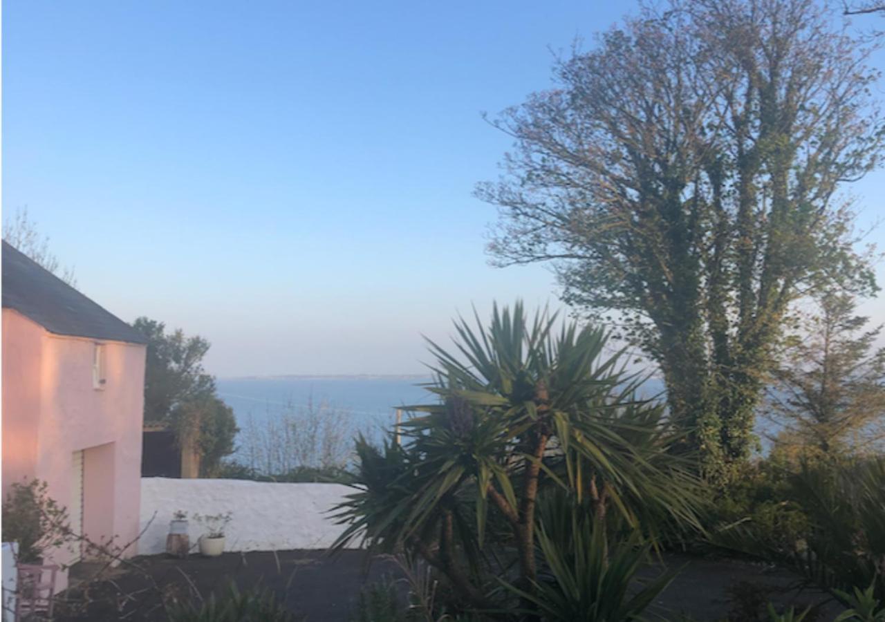 The Pink Cottage Upstairs Suite & Garden Summer Room Whitehead ภายนอก รูปภาพ