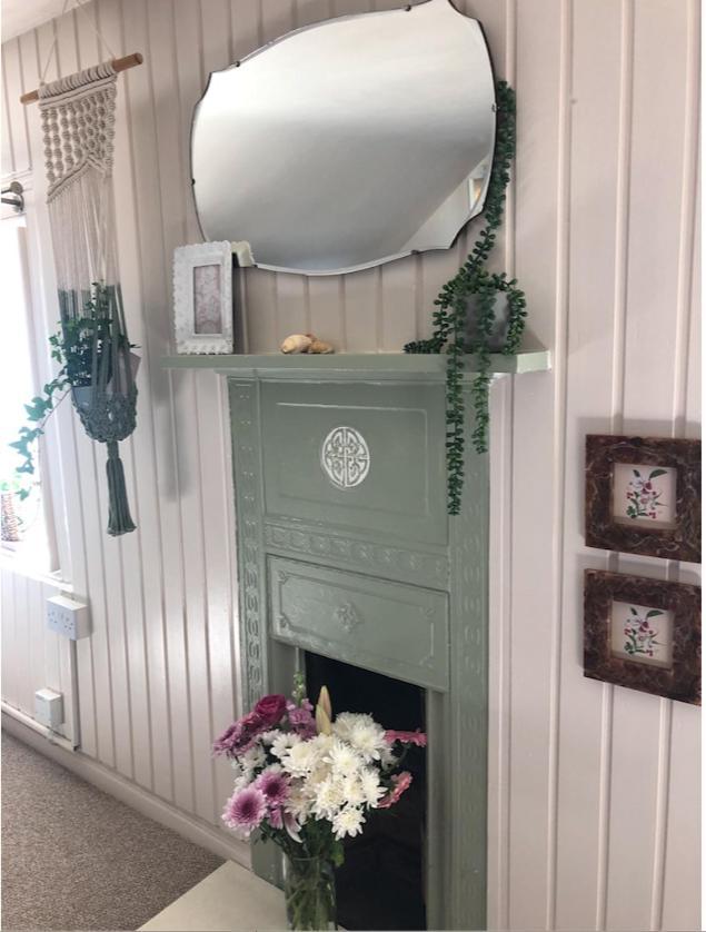 The Pink Cottage Upstairs Suite & Garden Summer Room Whitehead ภายนอก รูปภาพ