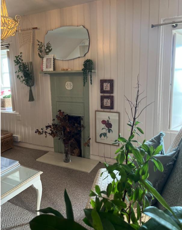 The Pink Cottage Upstairs Suite & Garden Summer Room Whitehead ภายนอก รูปภาพ